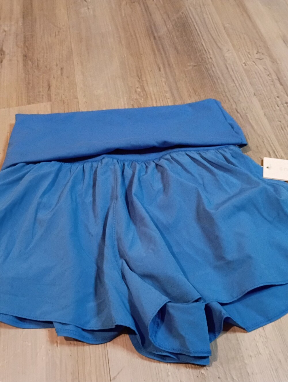 Shorts - Picture 2 of 8